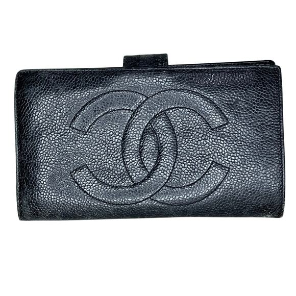 Chanel Black Caviar Long Wallet with kiss lock. - Picture 1 of 16